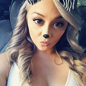 Meet your Posher, Vanessa